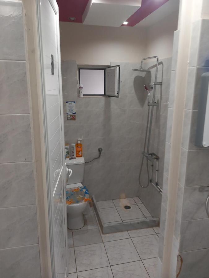 House Marios Airport Apartman Szpáta Kültér fotó