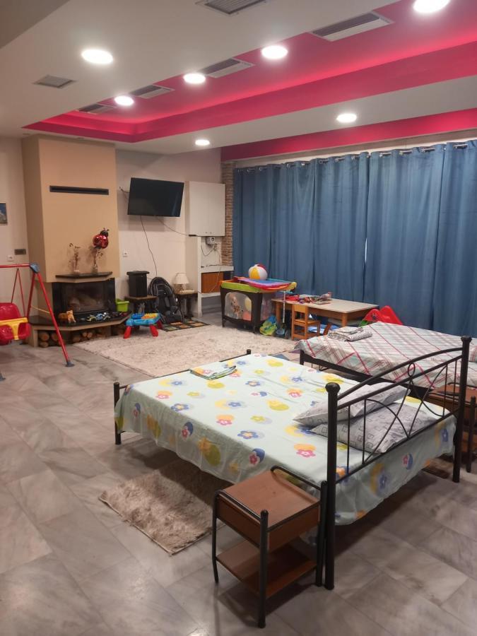 House Marios Airport Apartman Szpáta Kültér fotó